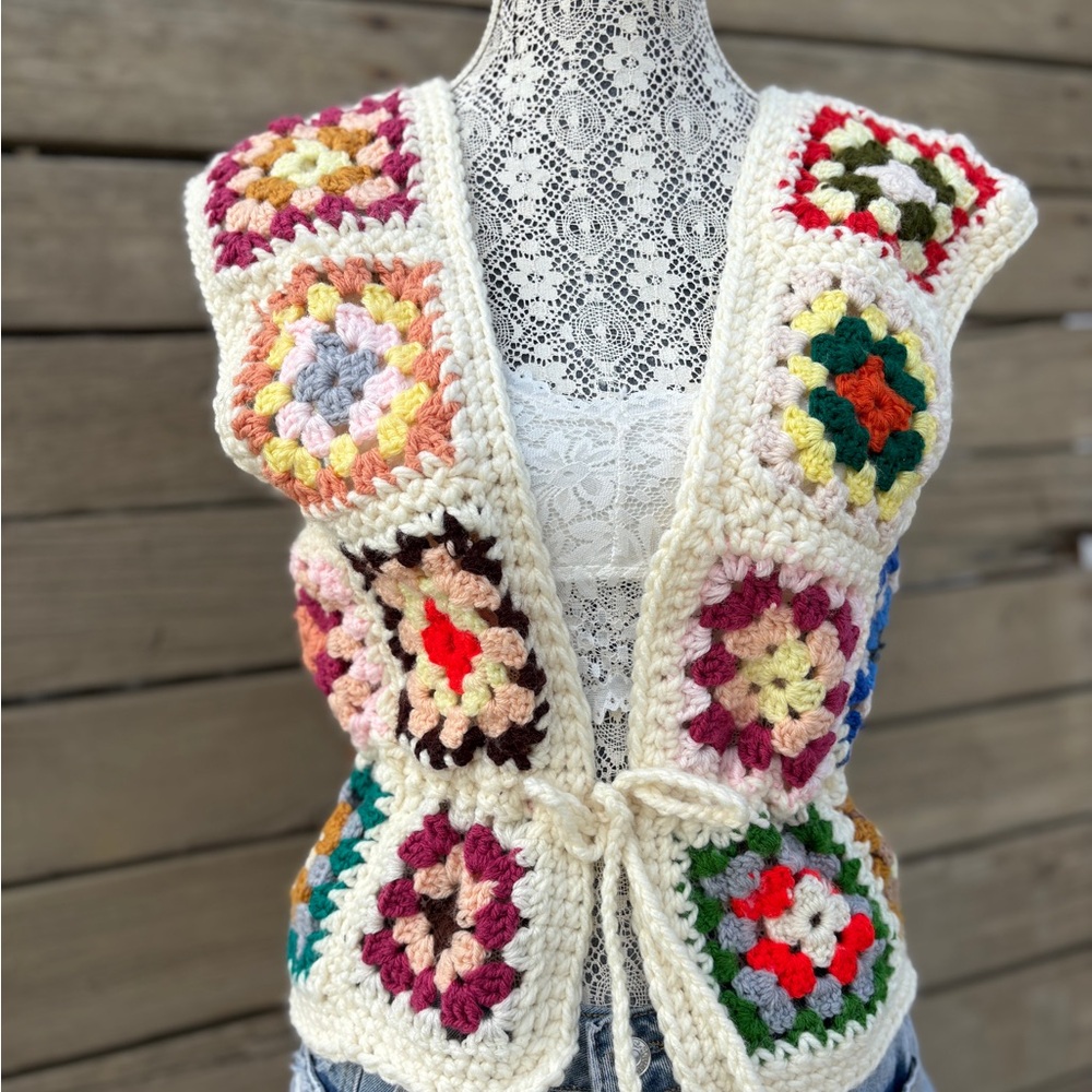 Boho Crochet Granny Square Vest – Handmade from Vintage Afghan - Picture 3 of 11